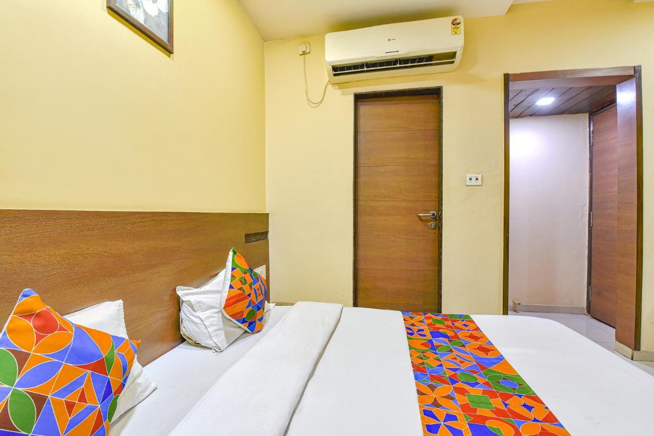 Fabhotel Rb Residency 수라트 외부 사진