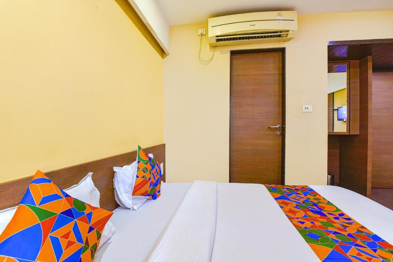 Fabhotel Rb Residency 수라트 외부 사진