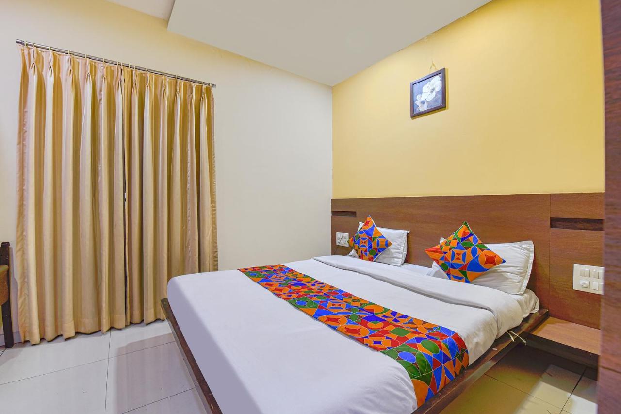 Fabhotel Rb Residency 수라트 외부 사진